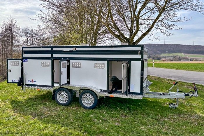 Blyss BW6GO Hundeanhänger mit sechs getrennten Boxen für sechs Hunde