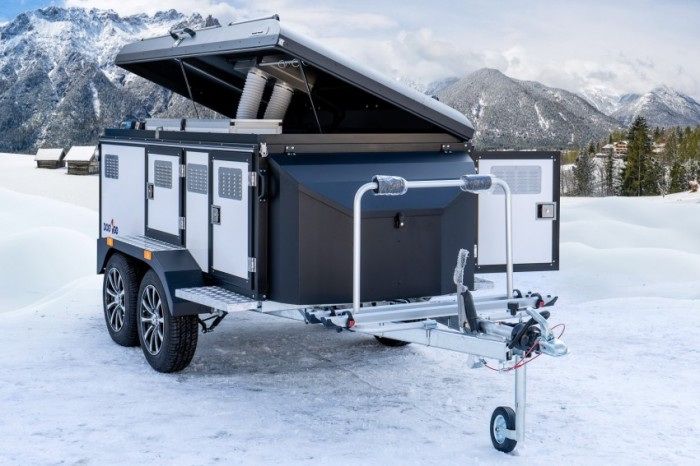 Blyss Dog4go Sport Premium Hundeanhänger als Tandem mit hochgeklapptem Staudeckel