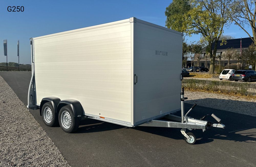 Sirius Cargo Trailer G250 aus der Alu-200-Serie in der Seitenansicht